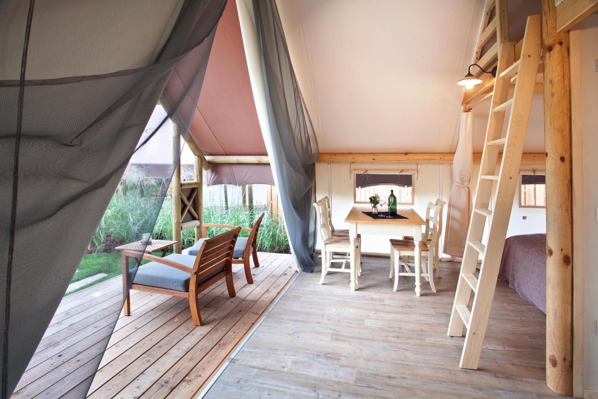 Herbal Glamping Resort Ljubno Eksteriør billede