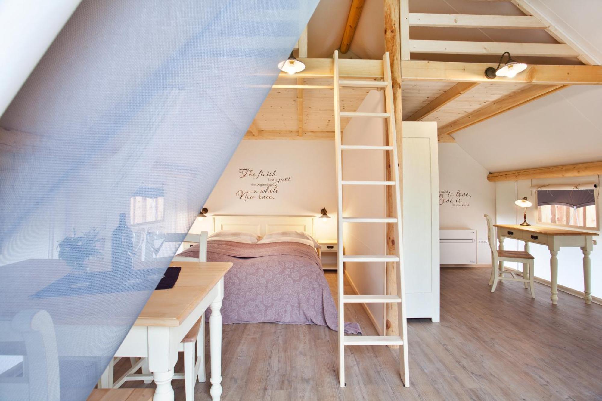 Herbal Glamping Resort Ljubno Eksteriør billede